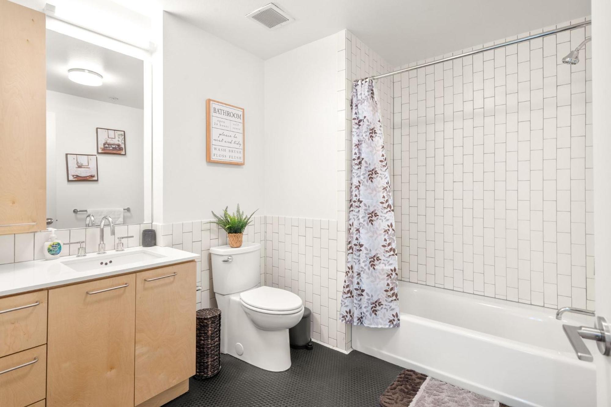Hollywood Walk Of Fame Free Parking Pool & Hot Tub Apartment *